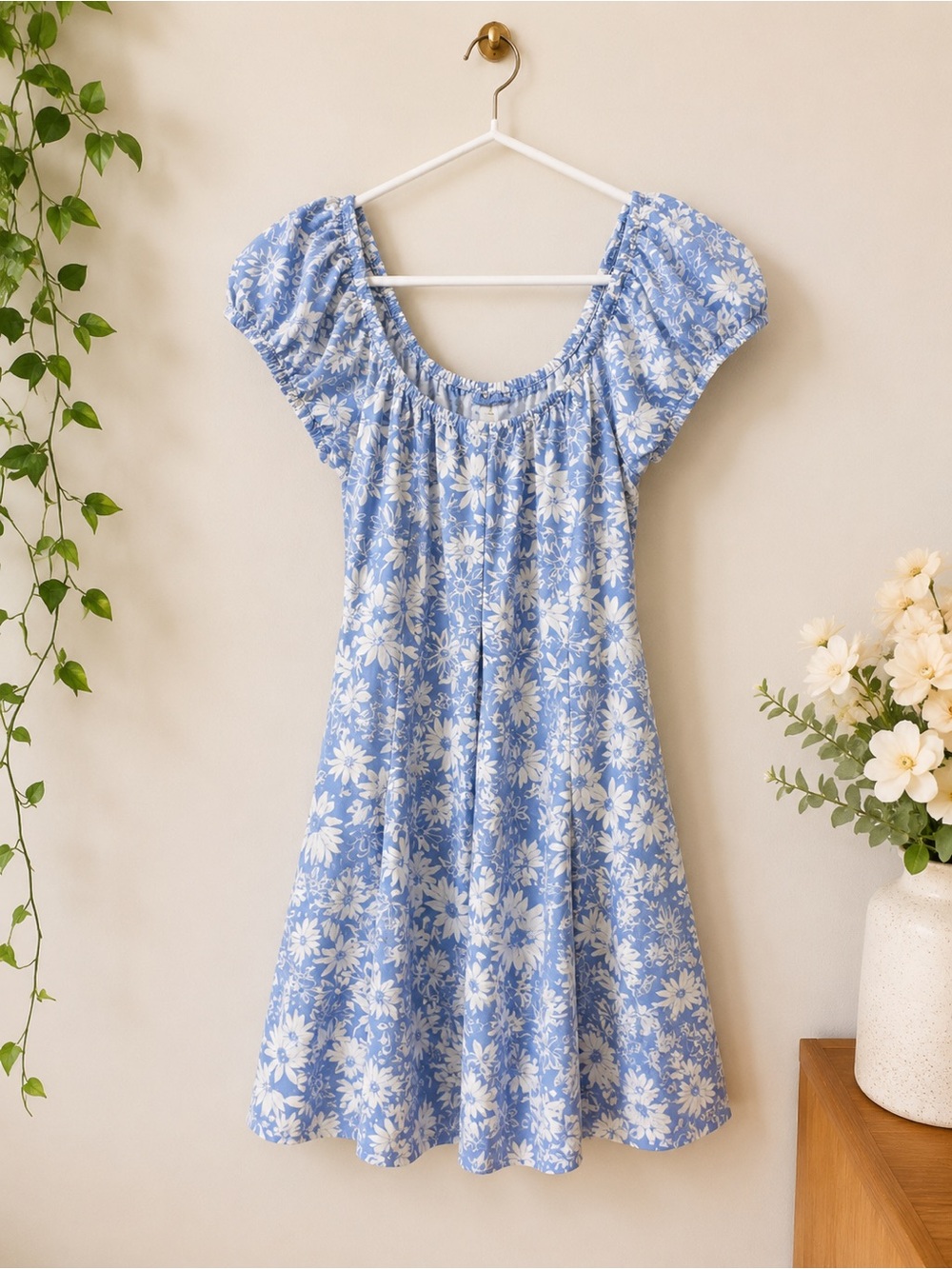 Blu Pepper Blue and White Floral Puff-Sleeve Dress